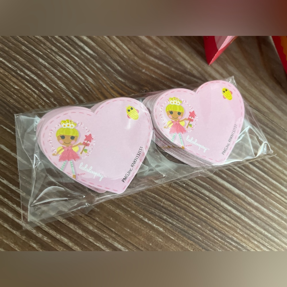 NEW Lalaoopsy Sew Magical Sew Cute 16 Valentines with 16 Notepads - Picture 7 of 7